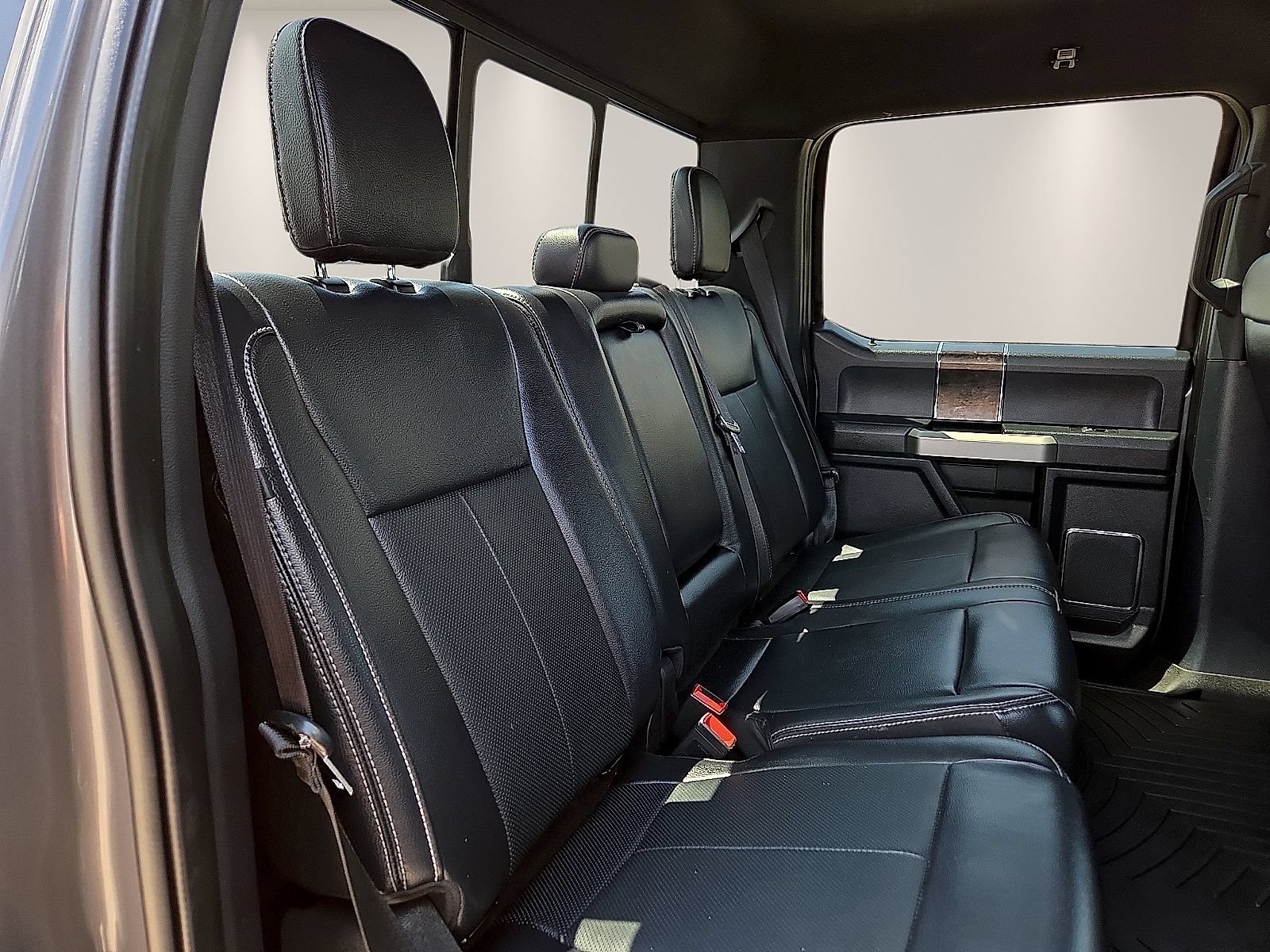Used 2022 Ford F250 Lariat w/ Lariat Ultimate Package AWD/4WD image 11