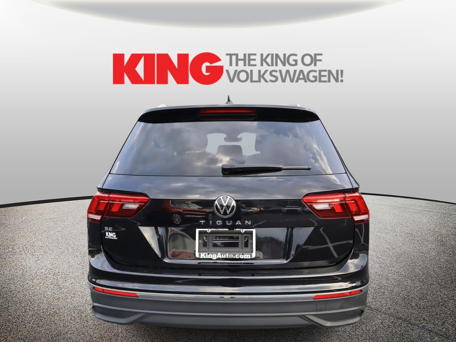 Certified 2023 Volkswagen Tiguan SE FWD image 4
