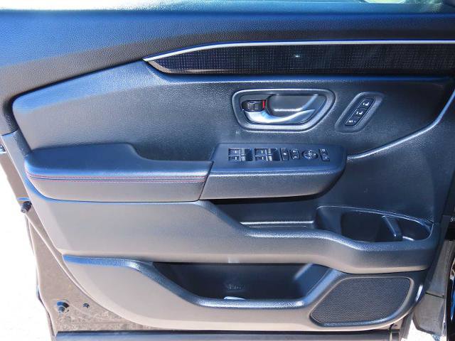 Used 2025 Honda Pilot Black Edition image 17