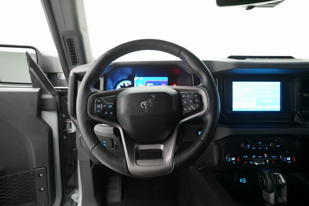 Used 2023 Ford Bronco Big Bend w/ Sasquatch Package image 4