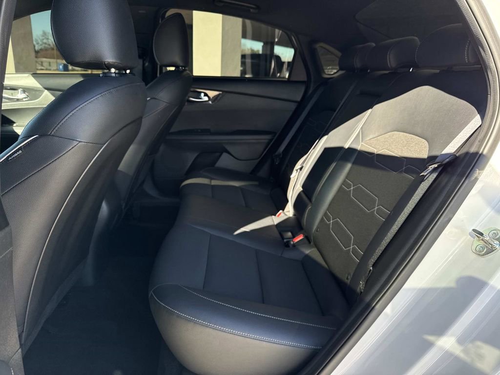 Used 2024 Kia Forte GT-Line w/ GT-Line Premium Package image 28