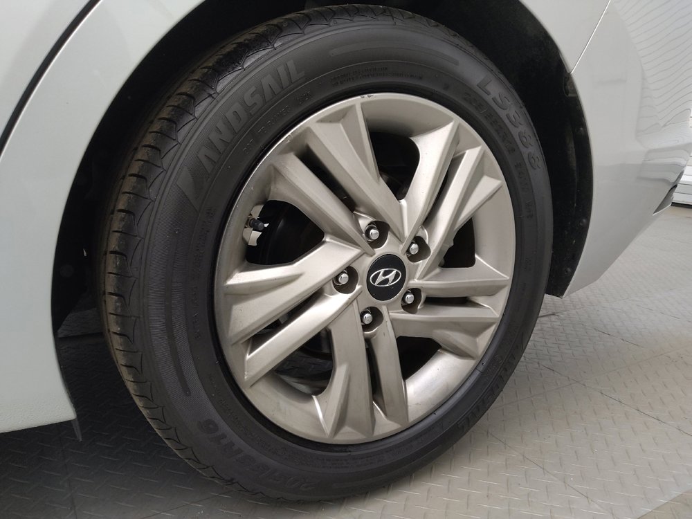 Used 2020 Hyundai Elantra Value Edition image 31