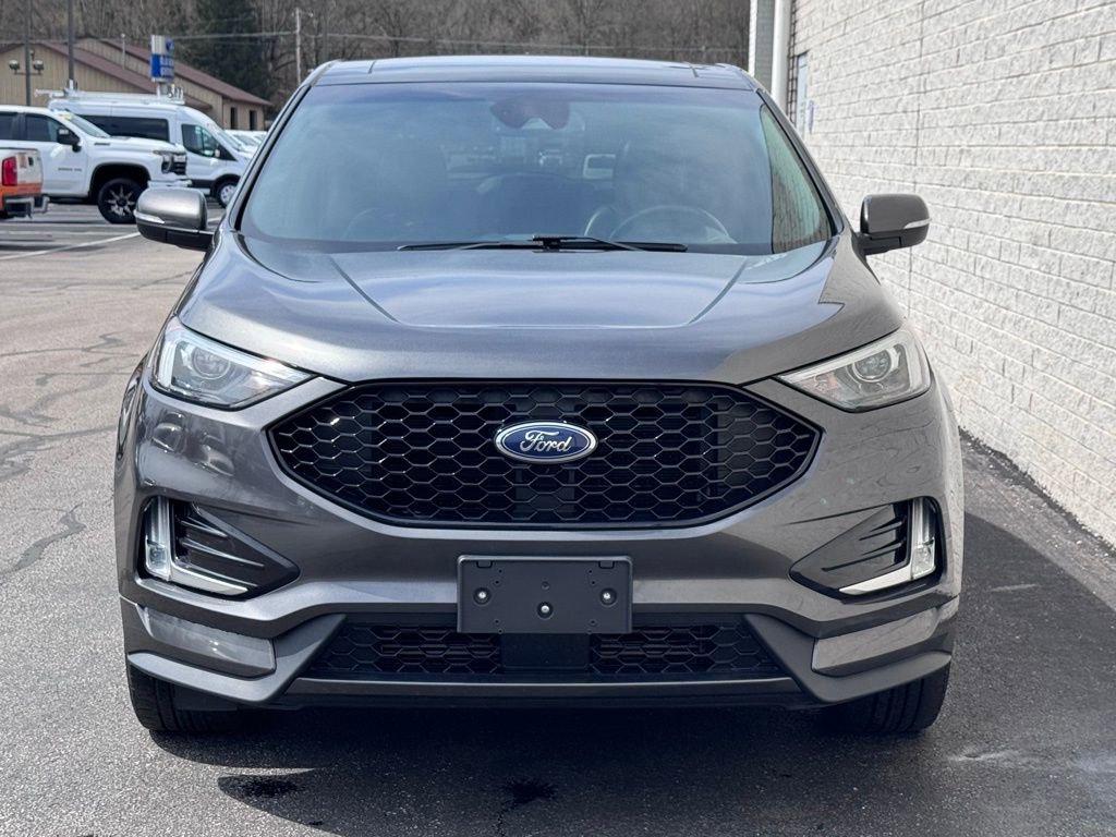 Certified 2020 Ford Edge ST-Line w/ Cold Weather Package AWD/4WD image 3