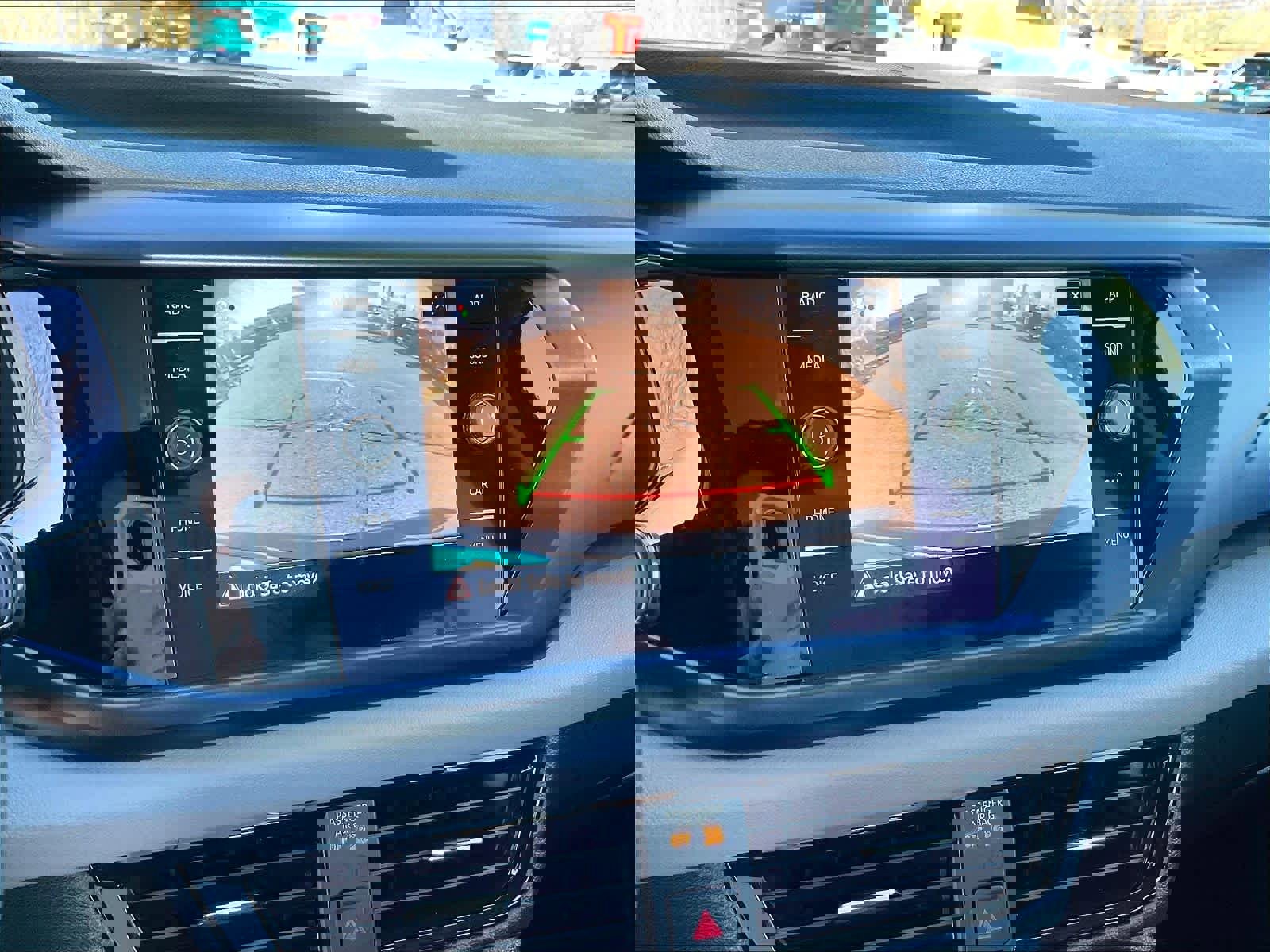 Used 2022 Volkswagen Taos SE w/ Panoramic Sunroof Package image 20