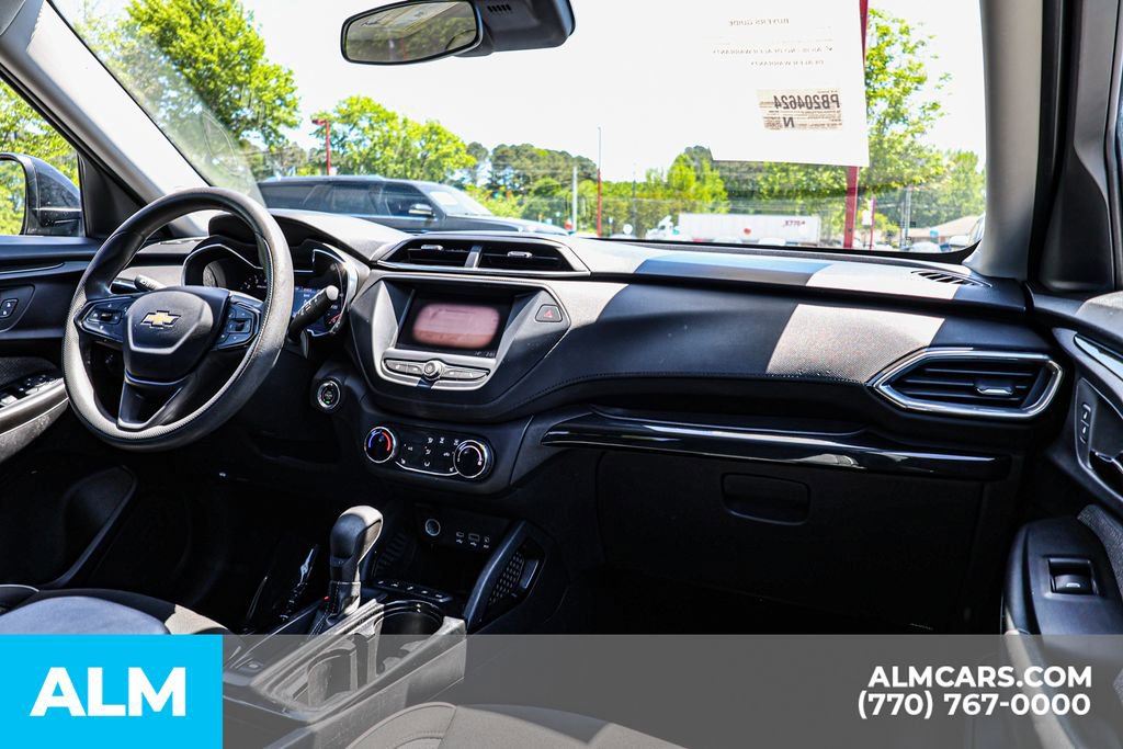 Used 2023 Chevrolet TrailBlazer LT image 30