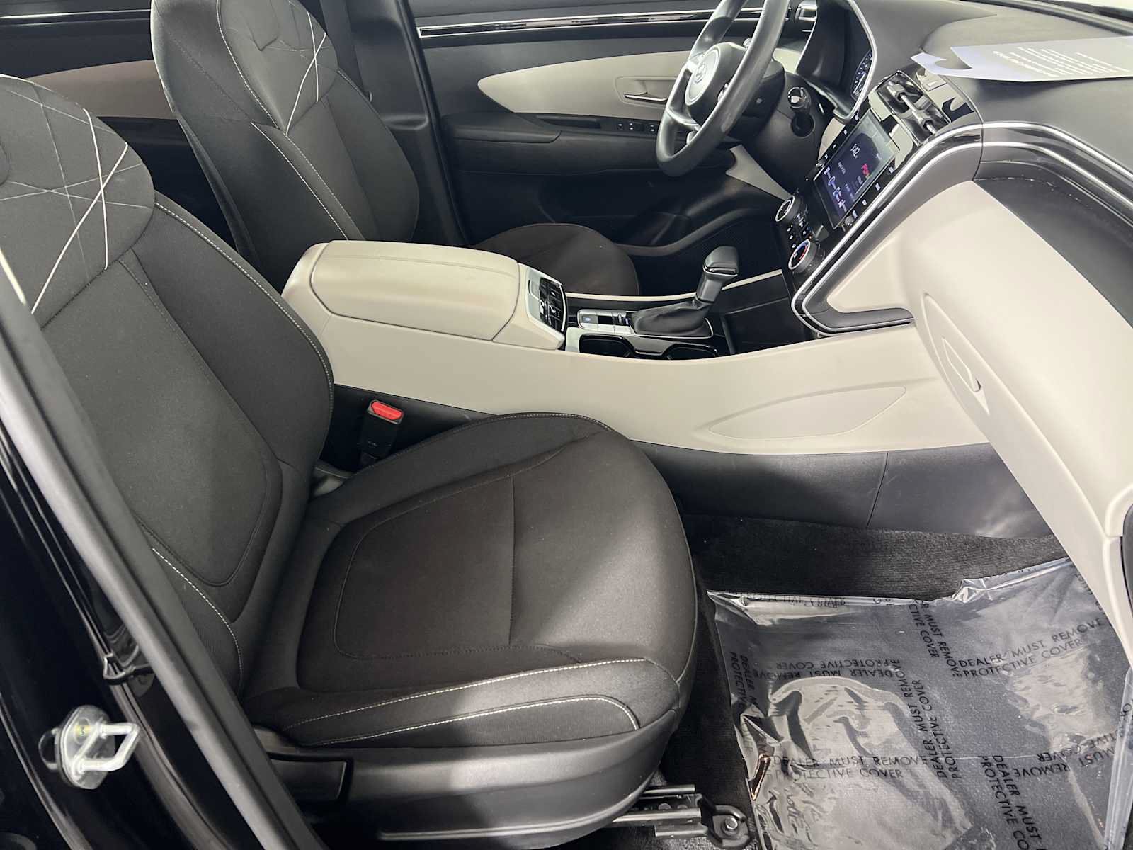 Used 2022 Hyundai Tucson SEL FWD image 16