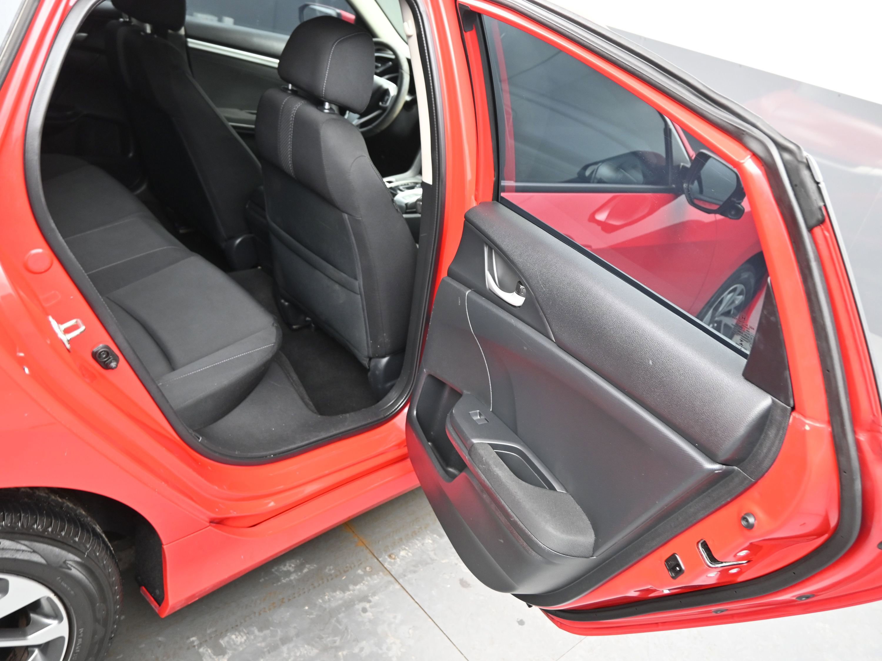 Used 2017 Honda Civic EX image 10