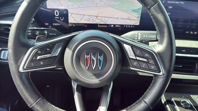 Used 2025 Buick Enclave Preferred image 16