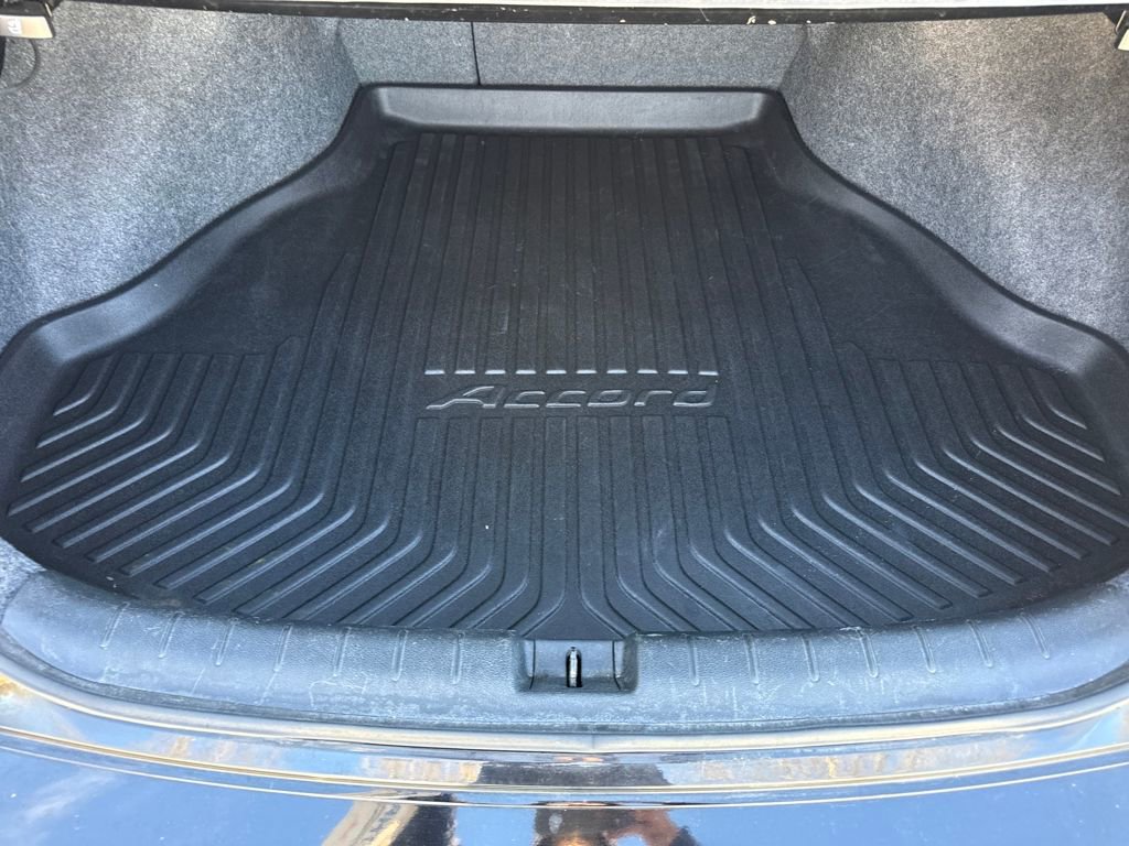 Used 2017 Honda Accord EX-L image 27