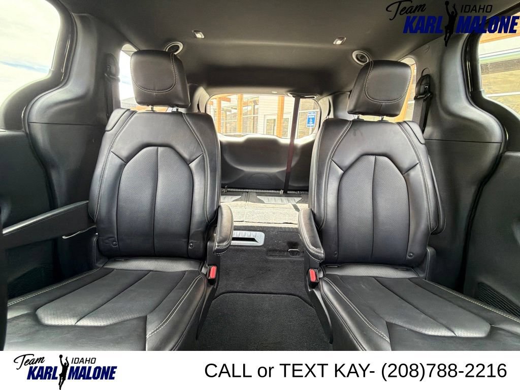 Used 2025 Chrysler Pacifica Select FWD image 15