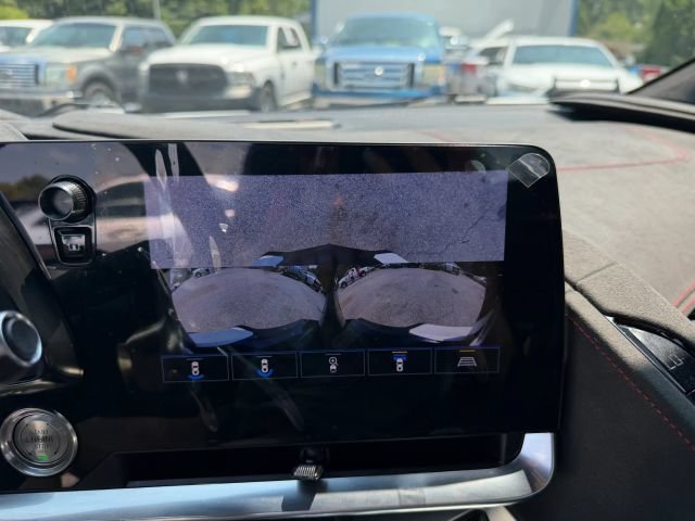Used 2023 Chevrolet Corvette Stingray w/ 3LT RWD image 19