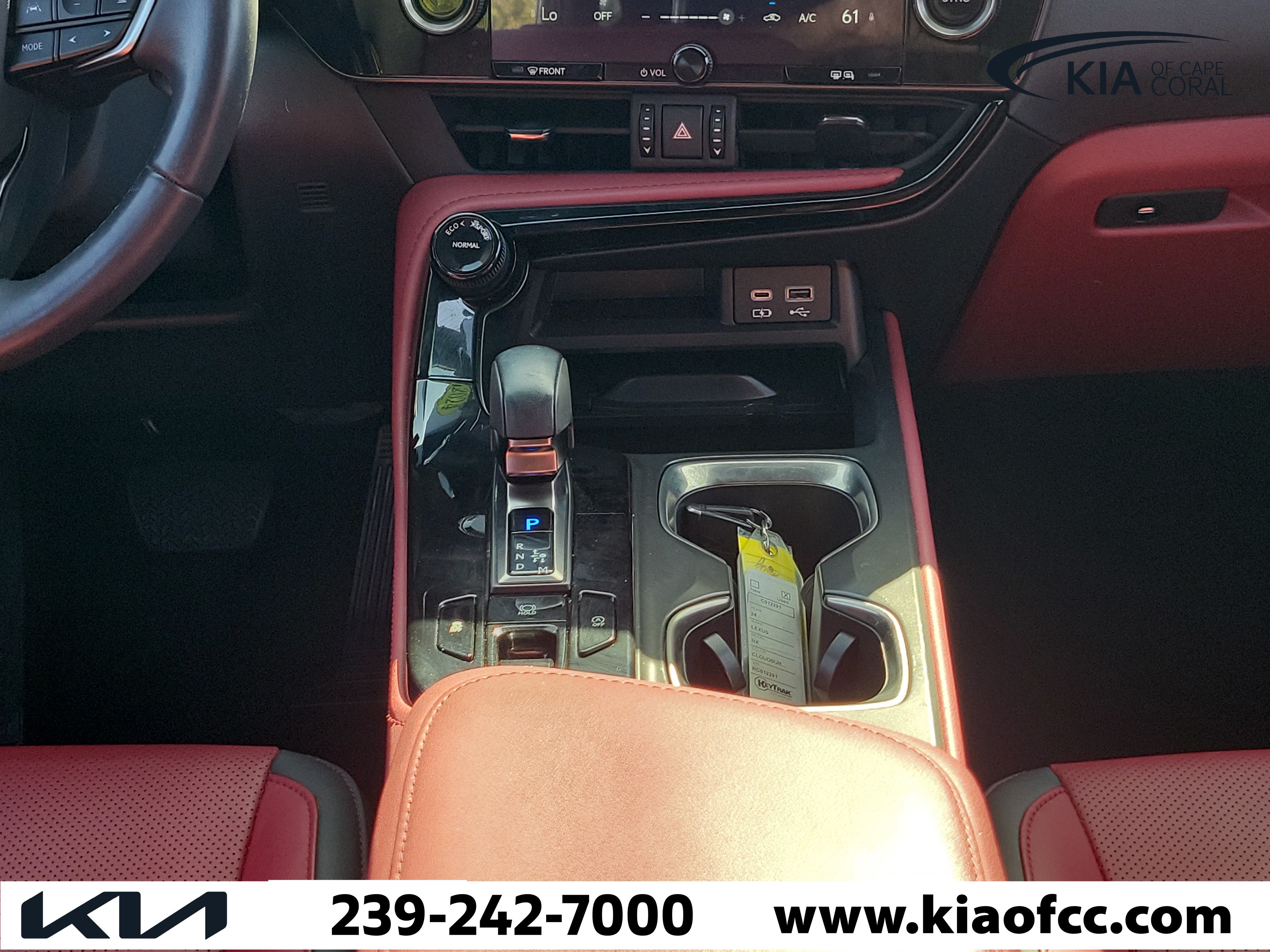 Used 2024 Lexus NX 250 FWD w/ Towing Package (2000 Lbs) image 20