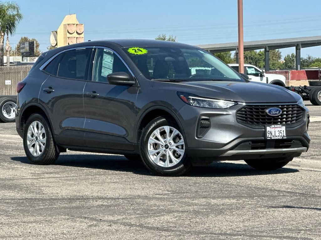 Certified 2024 Ford Escape Active FWD video 1