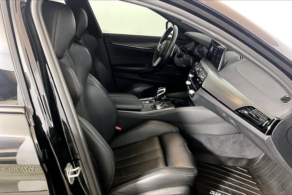 Used 2021 BMW M5 w/ Executive Package AWD/4WD image 6