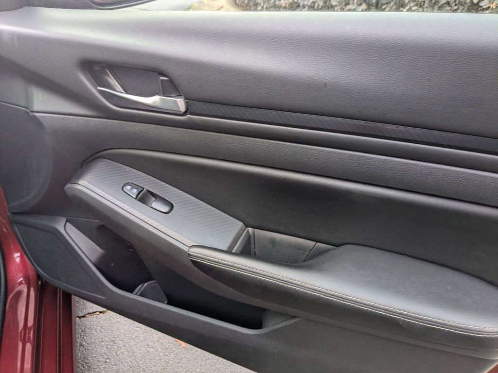 Used 2024 Nissan Altima 2.5 SV image 31