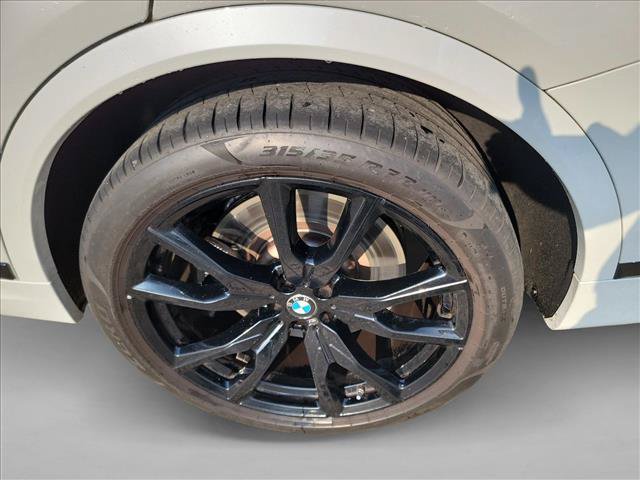 Used 2025 BMW X7 M60i AWD/4WD image 12