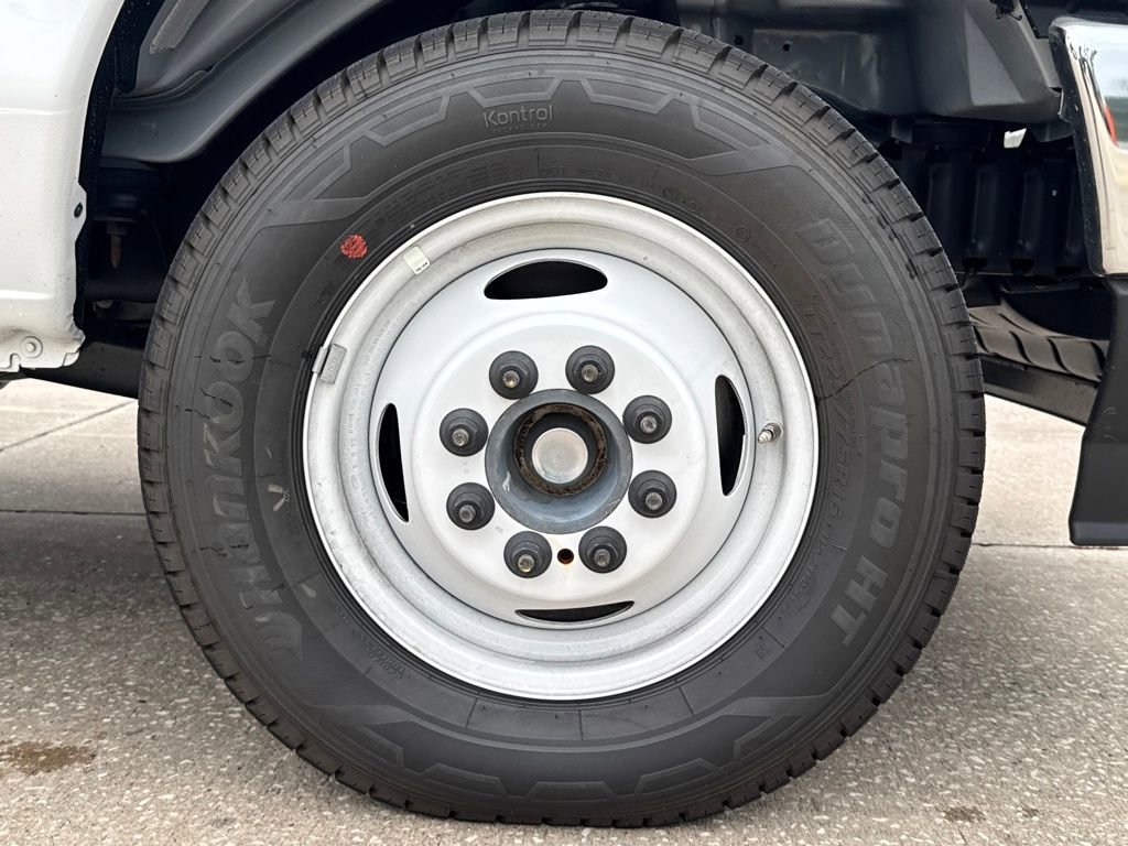 New 2026 Ford E-450 and Econoline 450 Super Duty w/ Power Equipment Group image 12