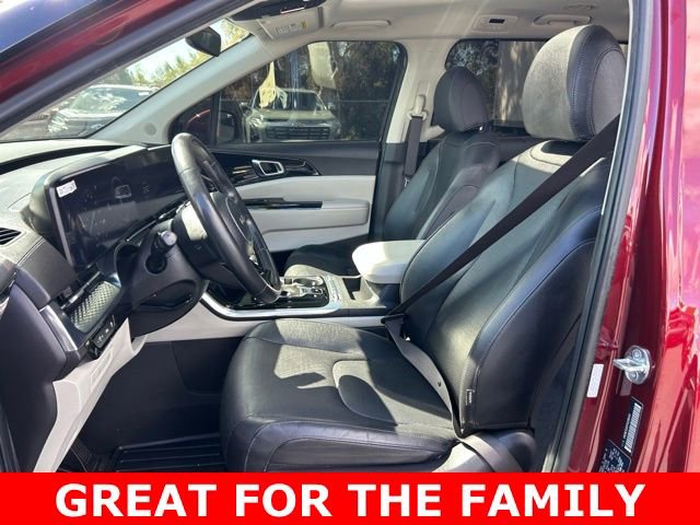 Used 2023 Kia Carnival SX Prestige image 13