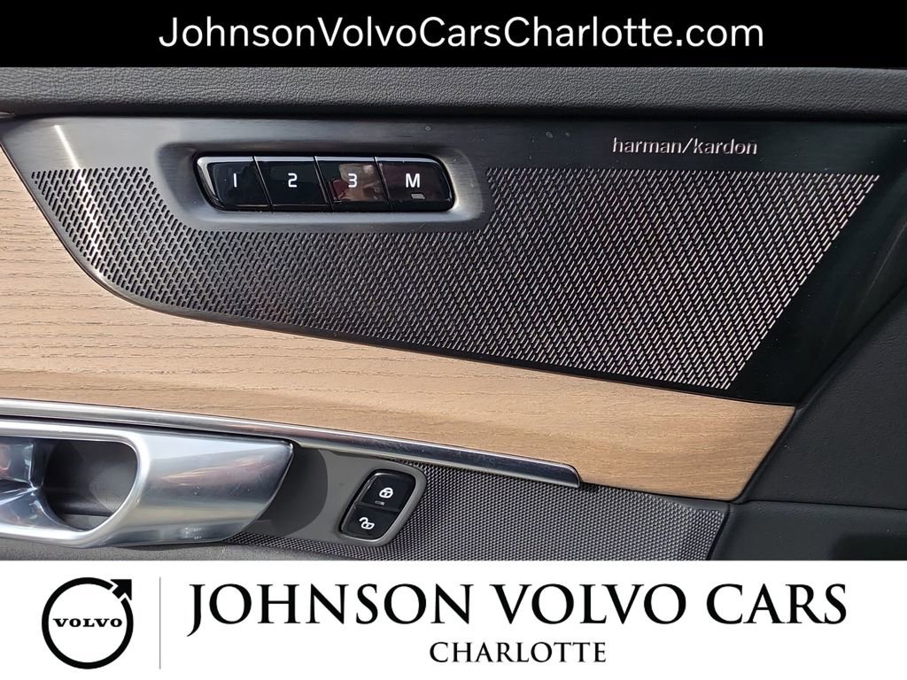 New 2026 Volvo XC90 T8 Plus w/ Protection Package Premier AWD/4WD image 31