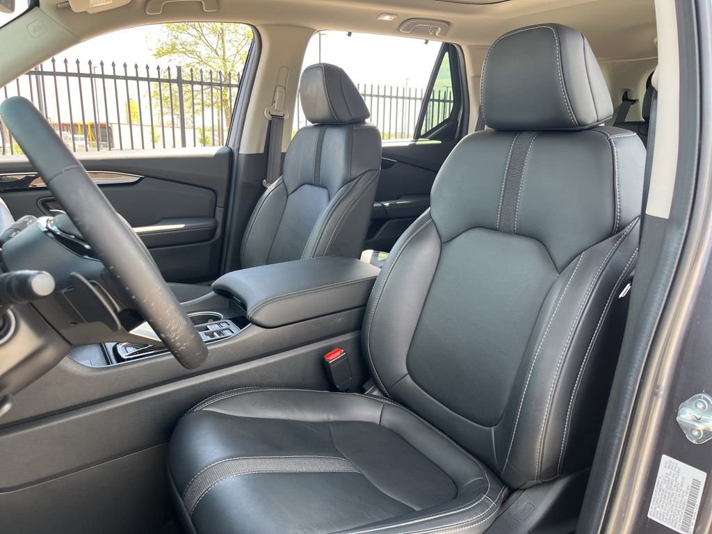 Certified 2025 Honda Pilot Touring image 28