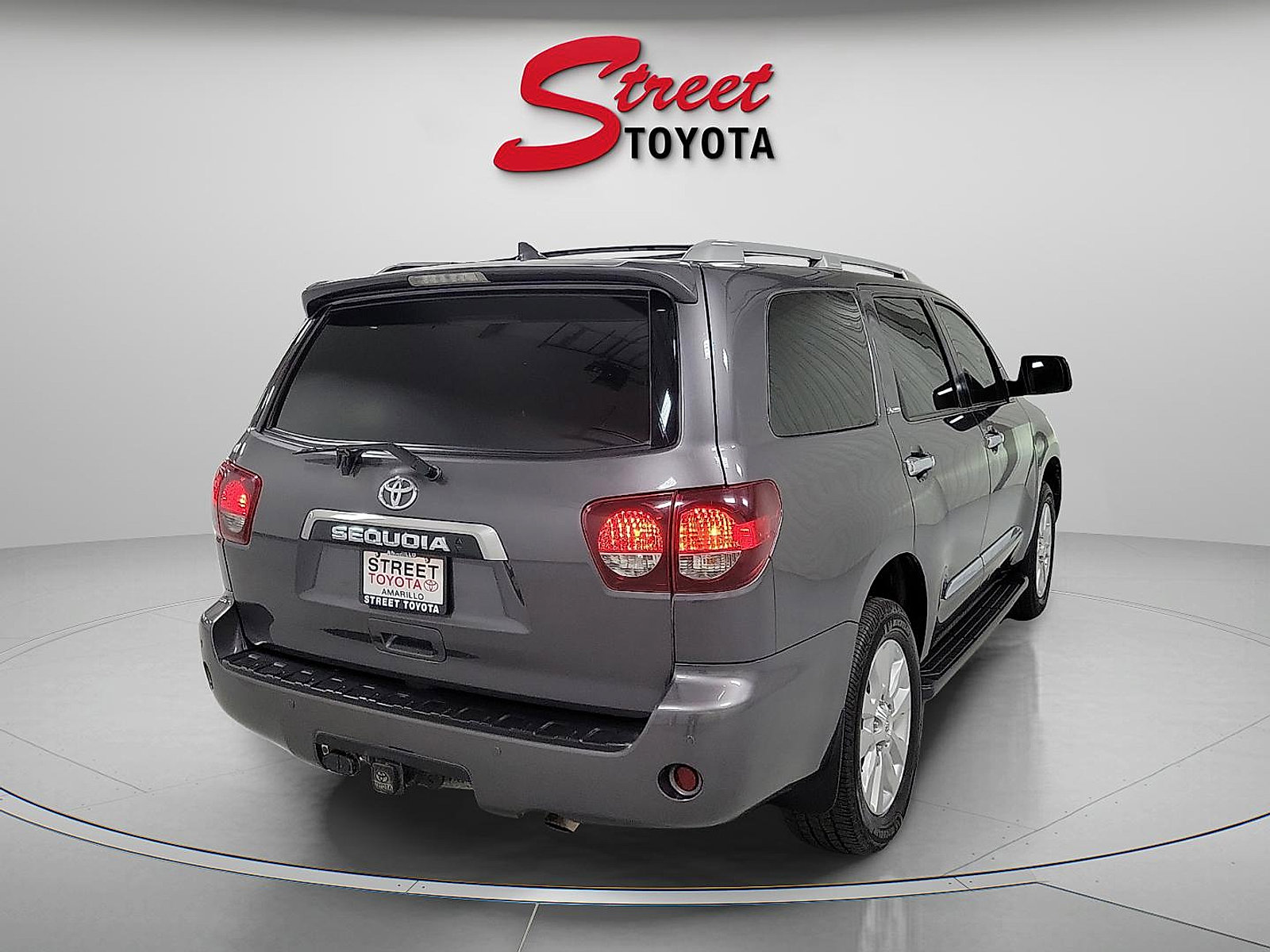 Certified 2021 Toyota Sequoia Platinum image 4