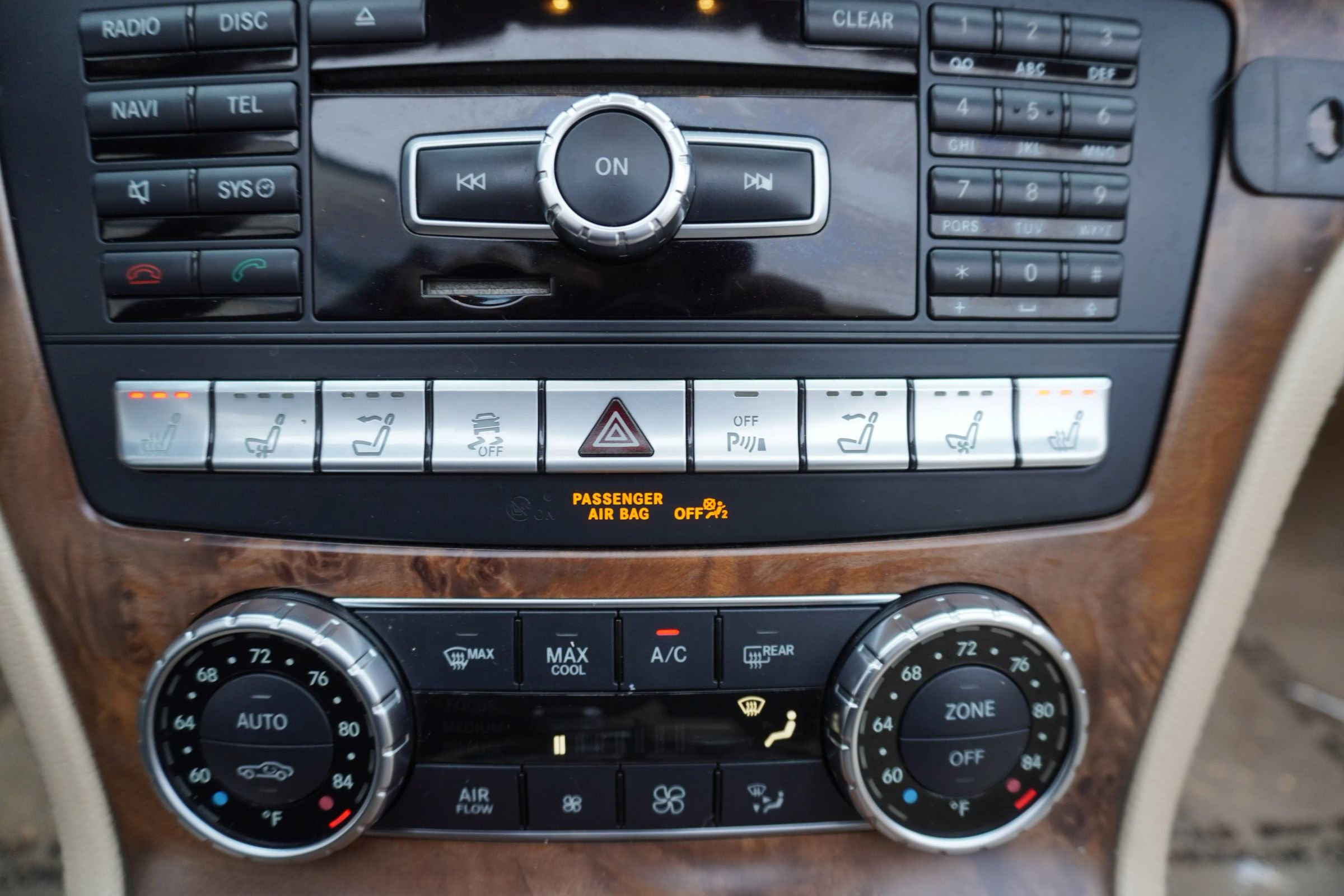 Used 2015 Mercedes-Benz SL 400 image 18