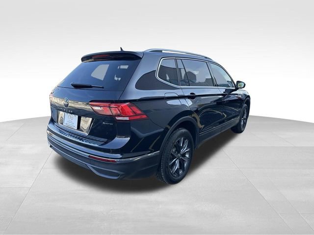 Used 2022 Volkswagen Tiguan SE image 8