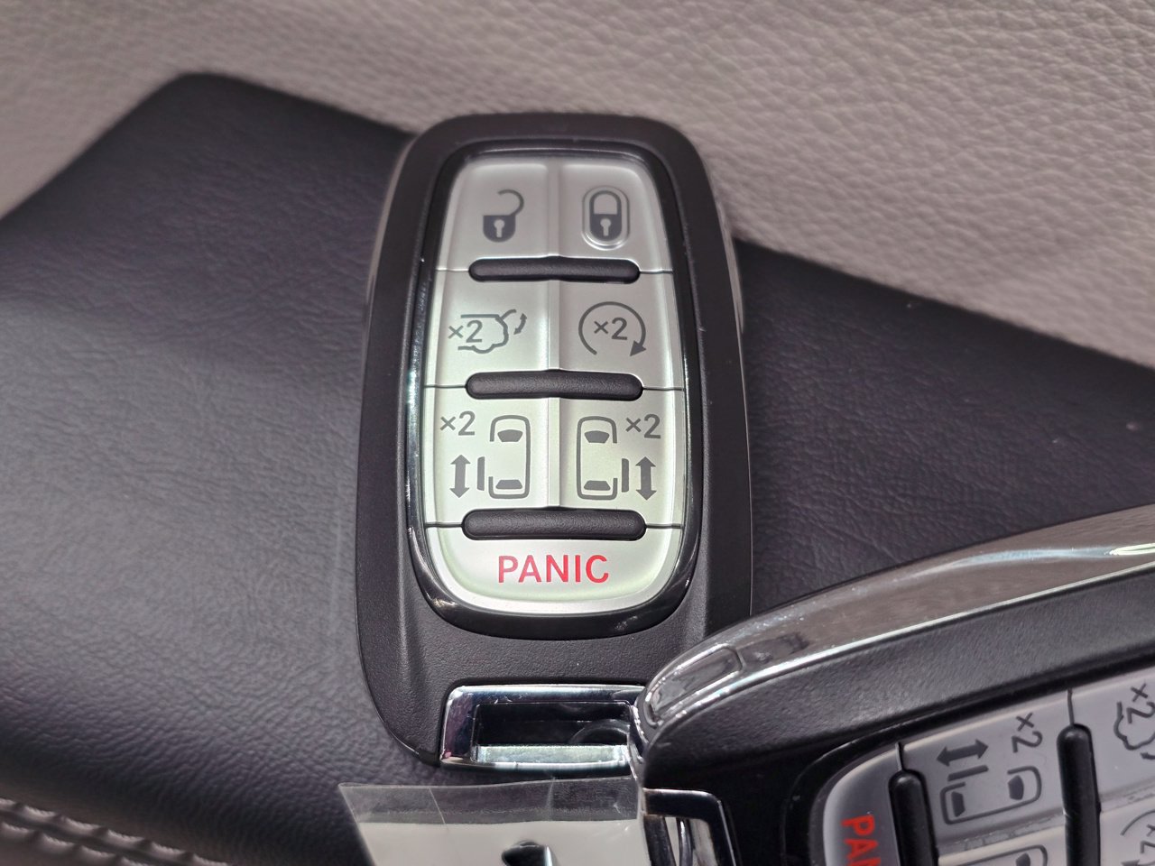 Used 2023 Chrysler Voyager LX FWD image 23