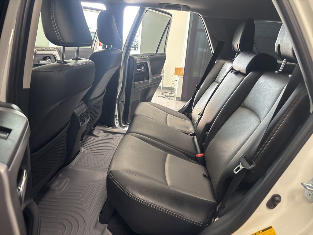 Used 2021 Toyota 4Runner SR5 Premium w/ Moonroof Package AWD/4WD image 32
