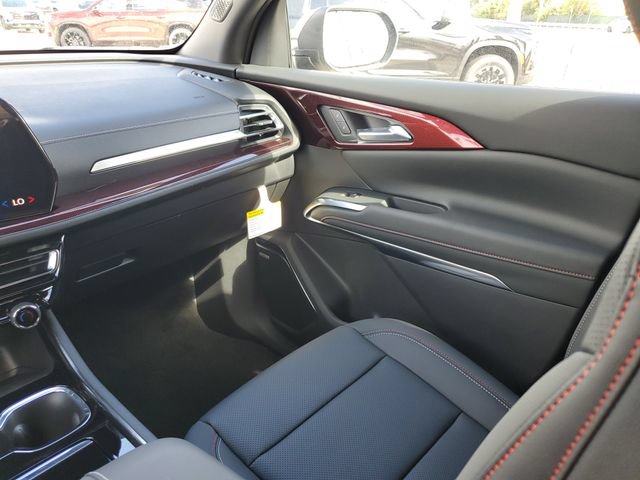 New 2026 Chevrolet Traverse Z71 w/ Enhanced Driving Package AWD/4WD image 11