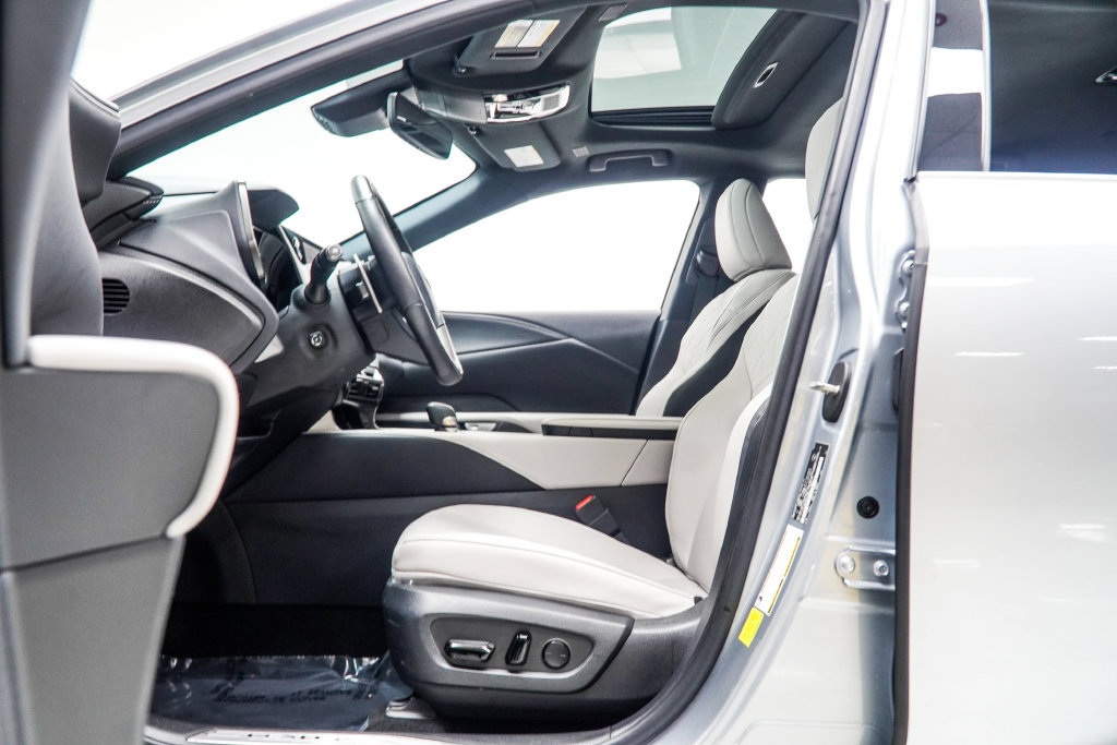 Used 2024 Lexus RX 350 Premium w/ Accessory Package (Z1) FWD image 39