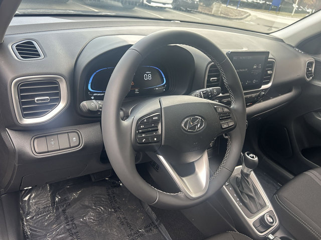 New 2025 Hyundai Venue SEL FWD image 24