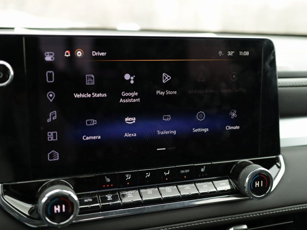 Used 2024 Chevrolet Colorado LT w/ LT Convenience Package II image 13