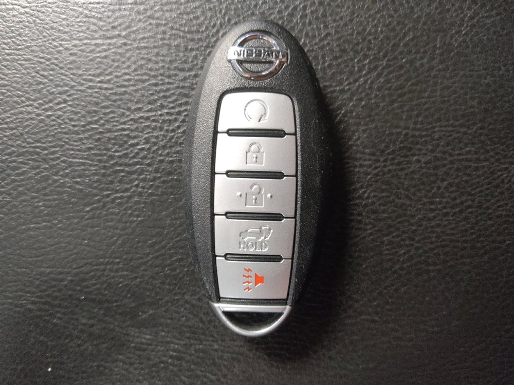 Used 2019 Nissan Pathfinder Platinum FWD image 32
