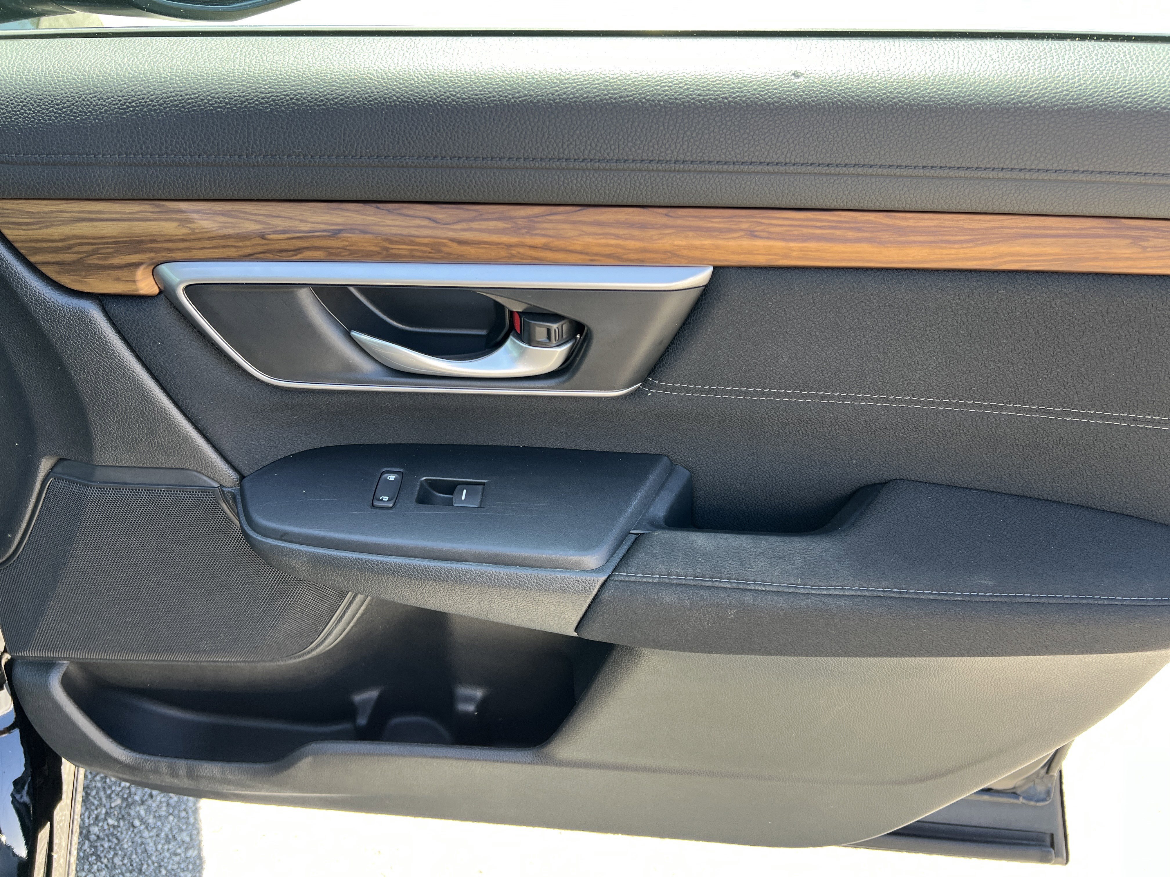 Used 2019 Honda CR-V EX image 28