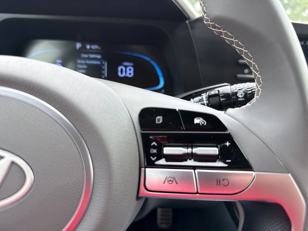 Certified 2025 Hyundai Elantra Sport FWD image 25