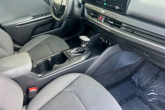 Used 2025 Kia K4 image 18