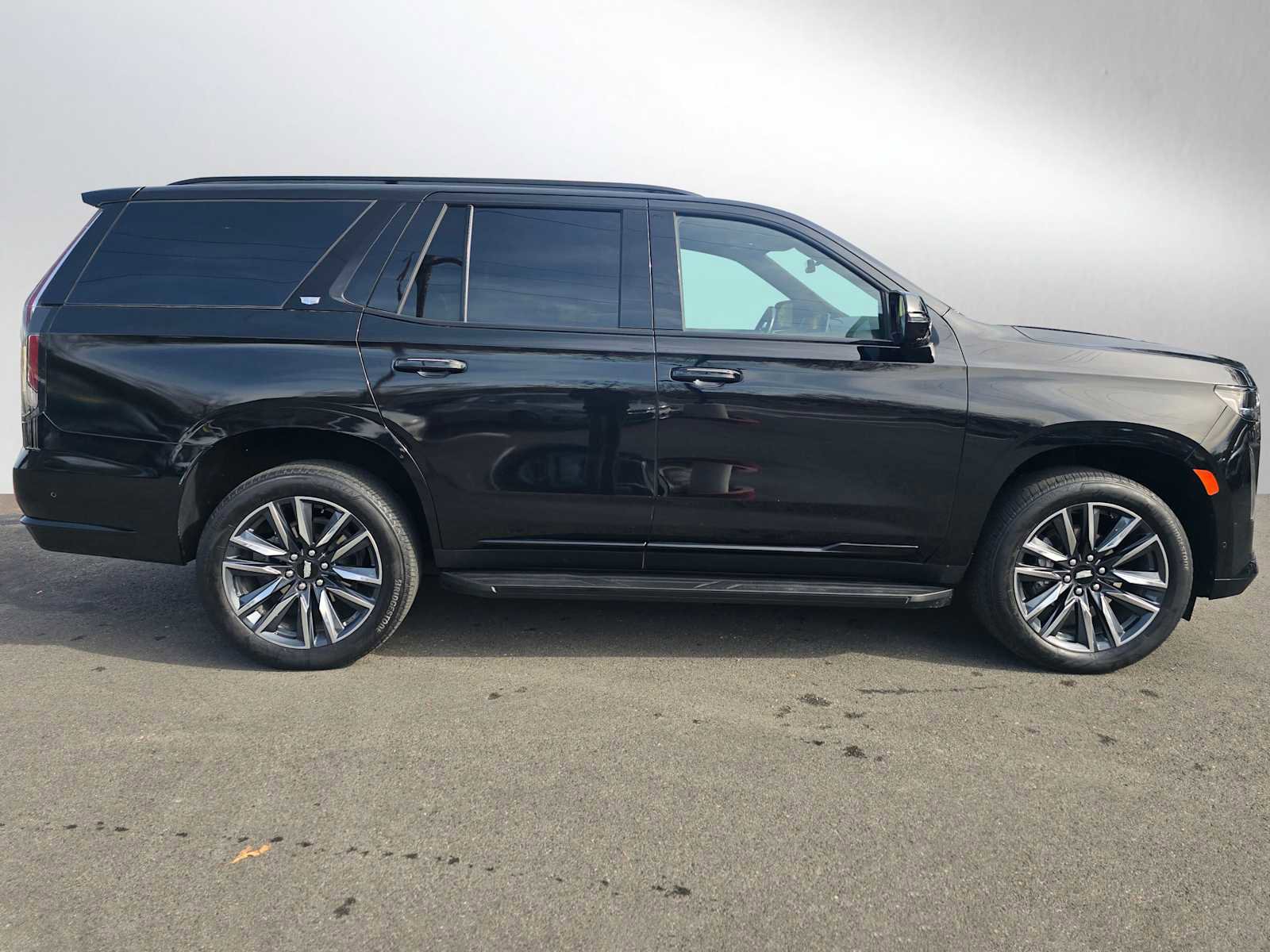 Used 2024 Cadillac Escalade Sport image 2