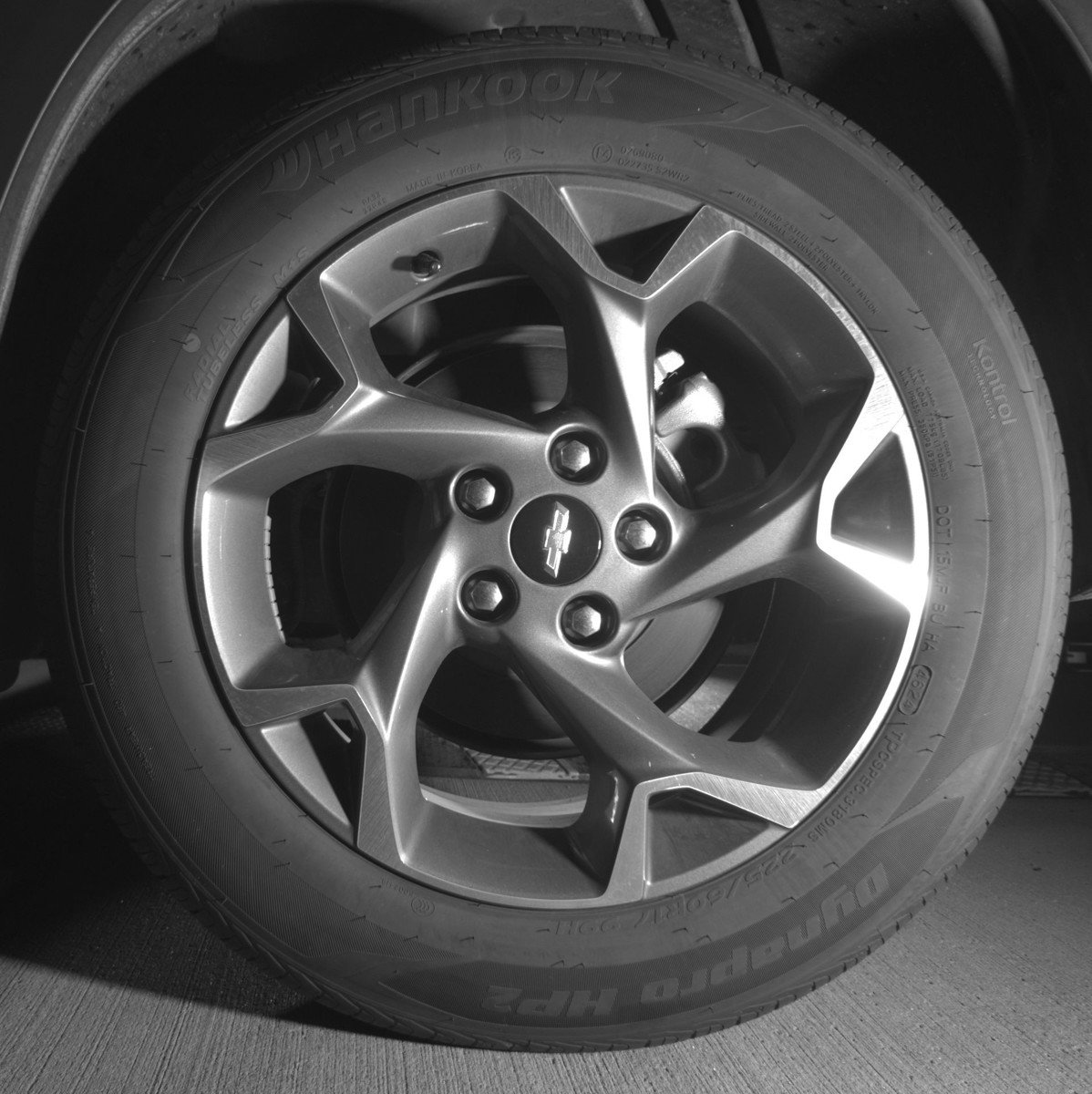 Used 2025 Chevrolet Trax LT FWD image 14