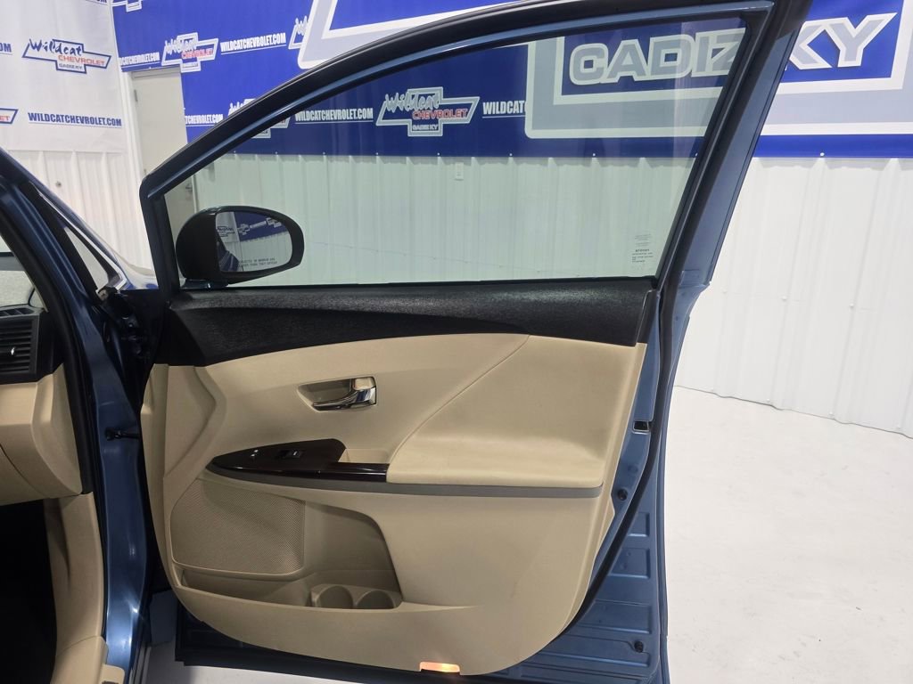 Used 2011 Toyota Venza image 27