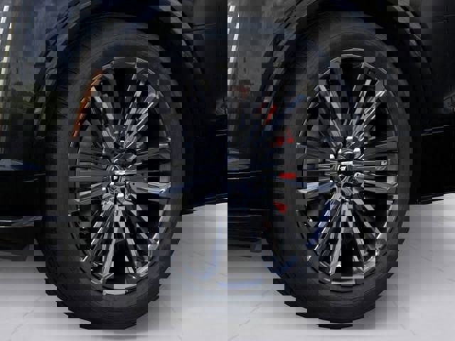 New 2026 Cadillac Lyriq V image 7