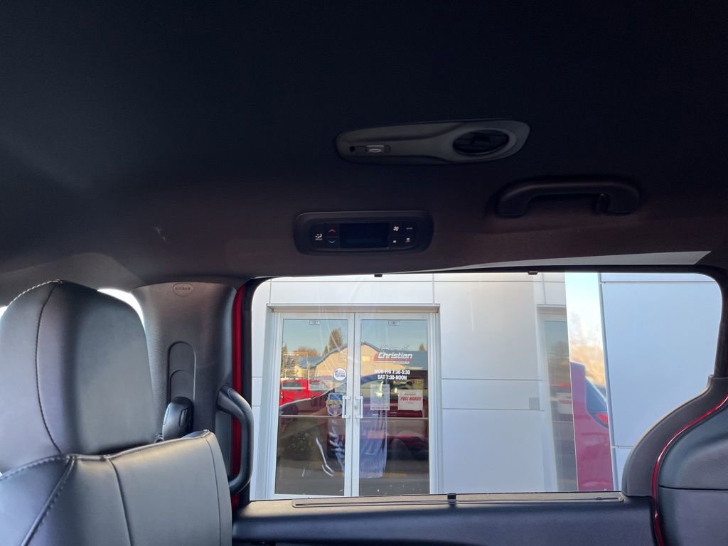 New 2026 Chrysler Pacifica Select w/ S Appearance Package image 12