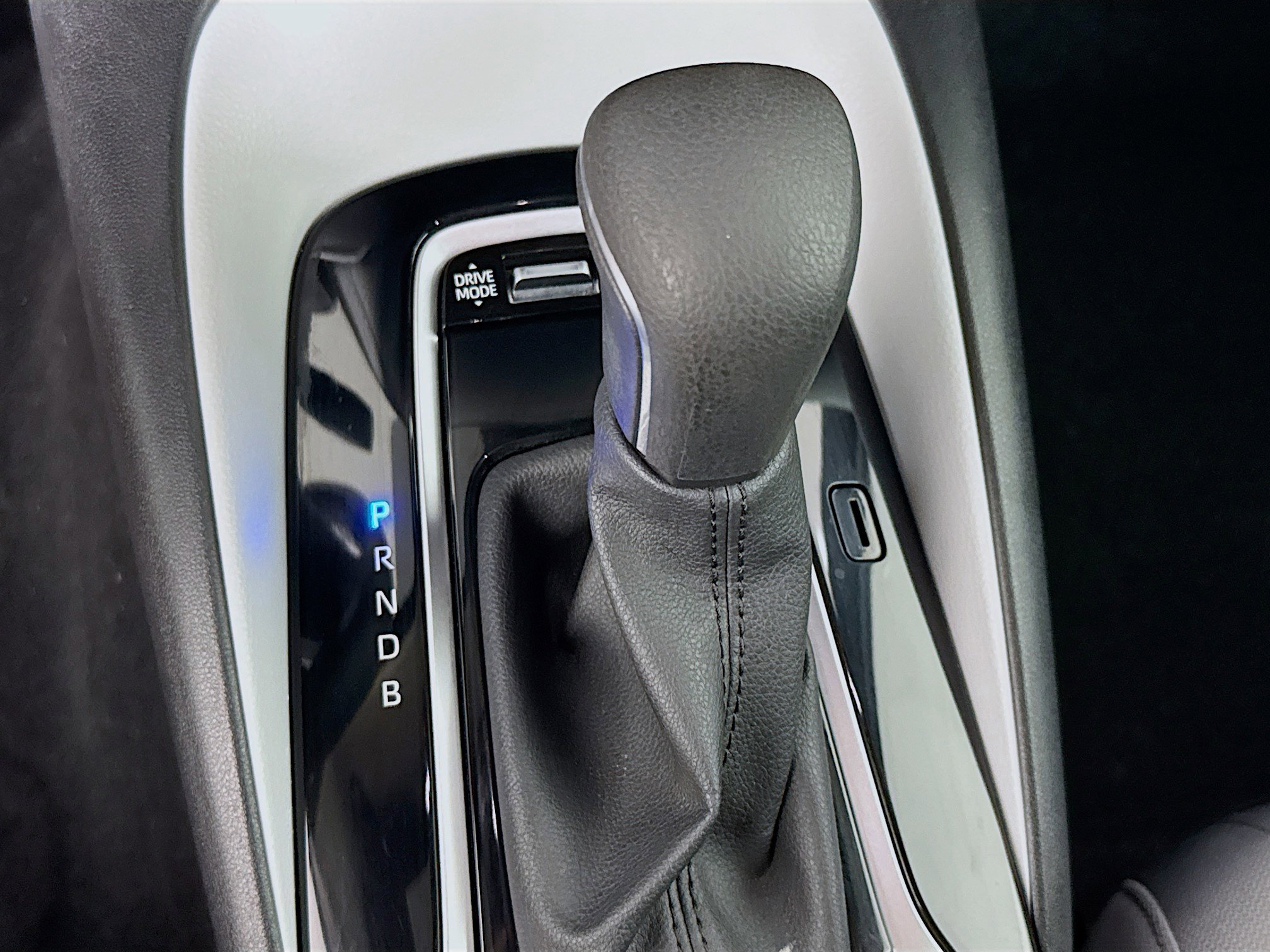 Used 2024 Toyota Corolla SE image 19