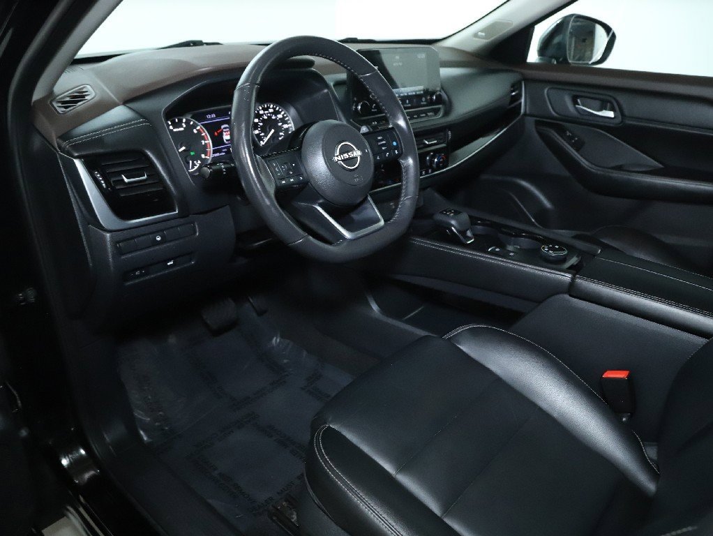 Used 2023 Nissan Rogue SL w/ SL Premium Package image 18