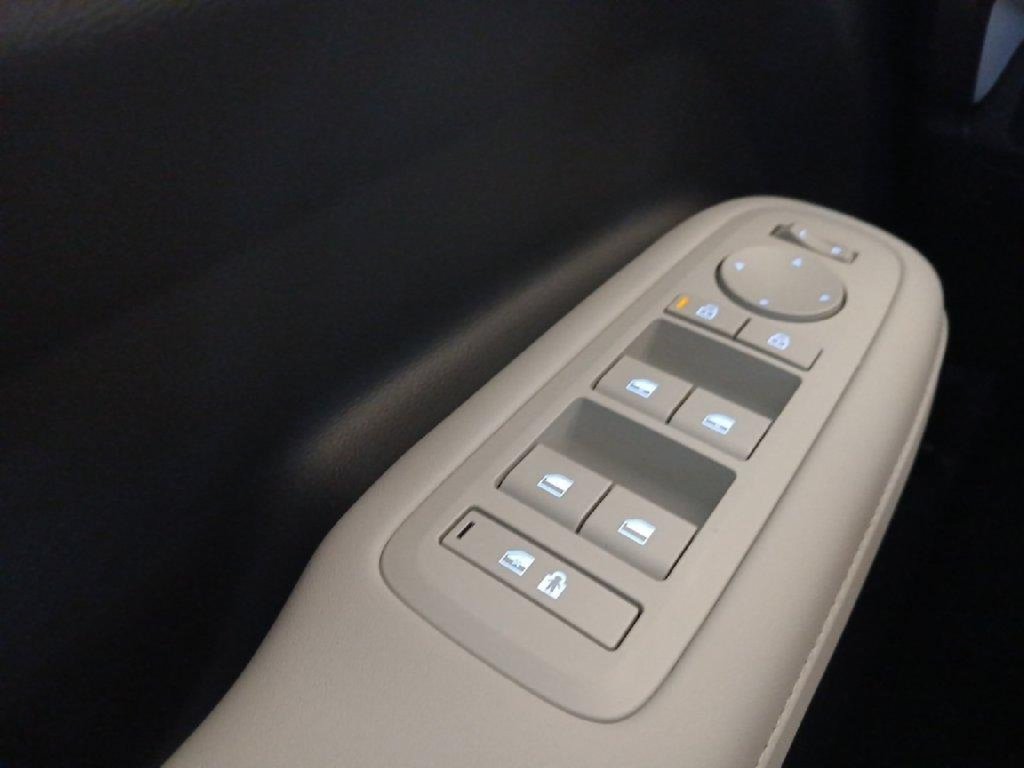 New 2027 Hyundai Santa Fe SEL FWD image 34