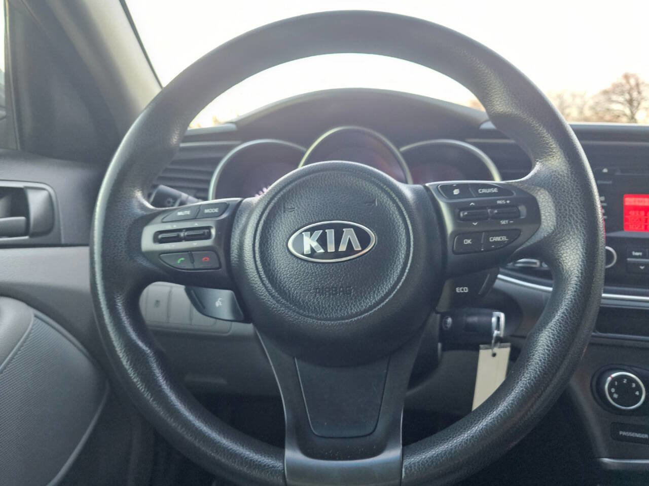 Used 2015 Kia Optima LX image 24