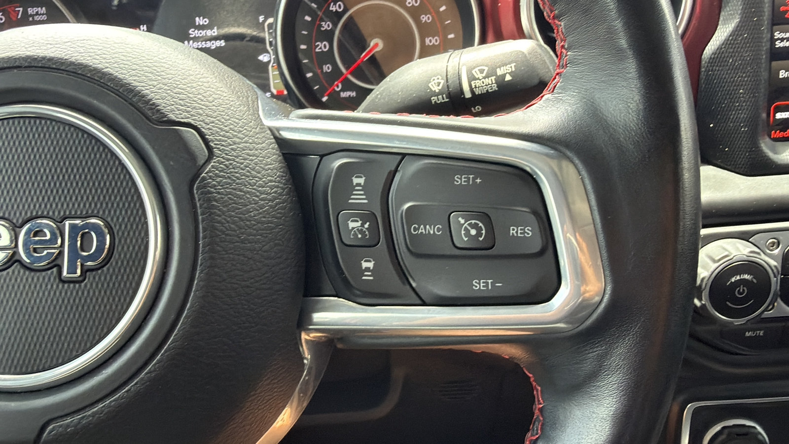 Used 2021 Jeep Gladiator Rubicon AWD/4WD image 26