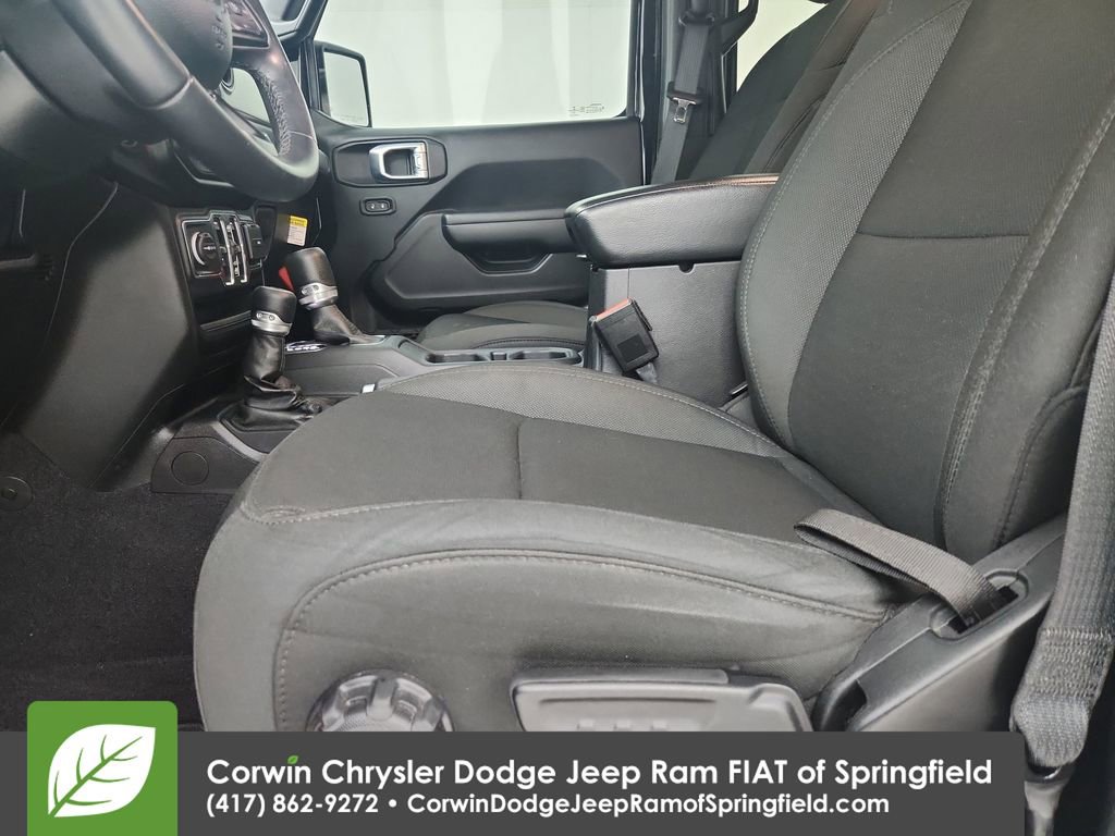 Certified 2021 Jeep Gladiator Willys image 20