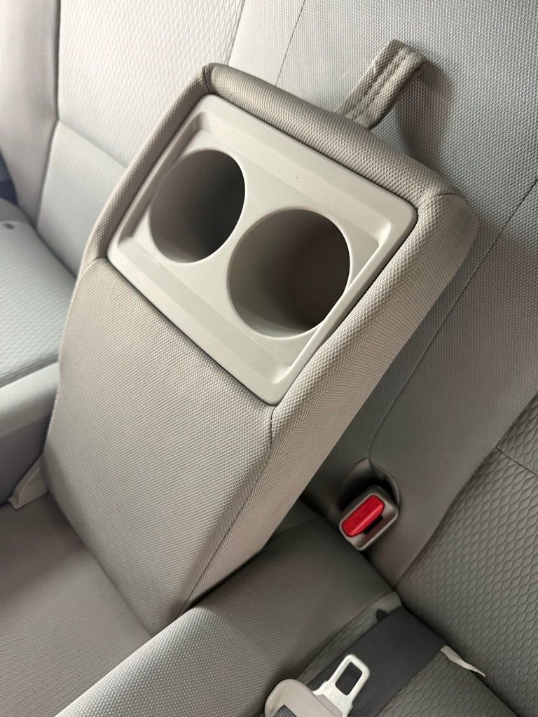 Used 2016 Toyota Corolla LE image 37