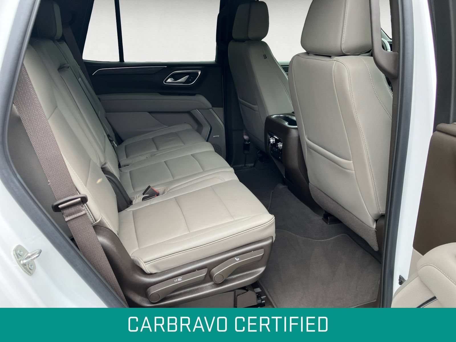 Certified 2022 GMC Yukon SLT w/ SLT Luxury Package AWD/4WD image 11